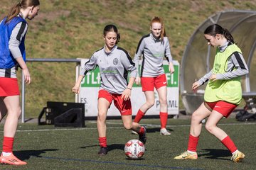 Bild 43 - wBJ Eimsbuettler TV - VfL Wolfsburg : Ergebnis: 1:3